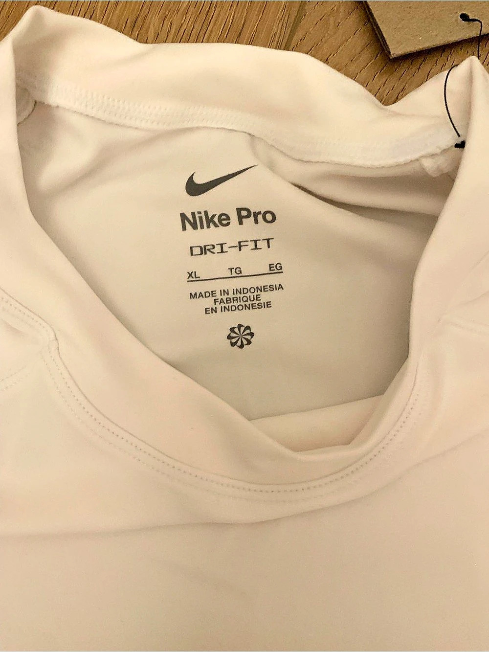 Nike Pro Women's Dri-FIT Short-Sleeve Top Athletic Tee White XL - Picture 4 of 5